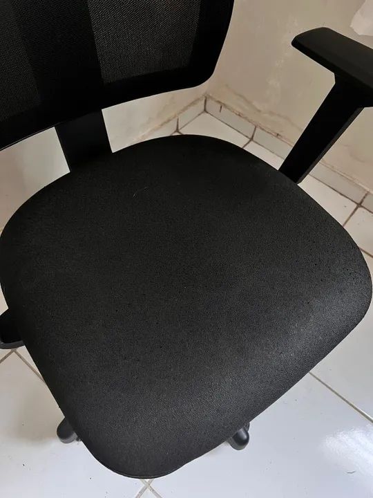 Cadeira Diretor Ergonômica Giratória para Escritório - Foto 3