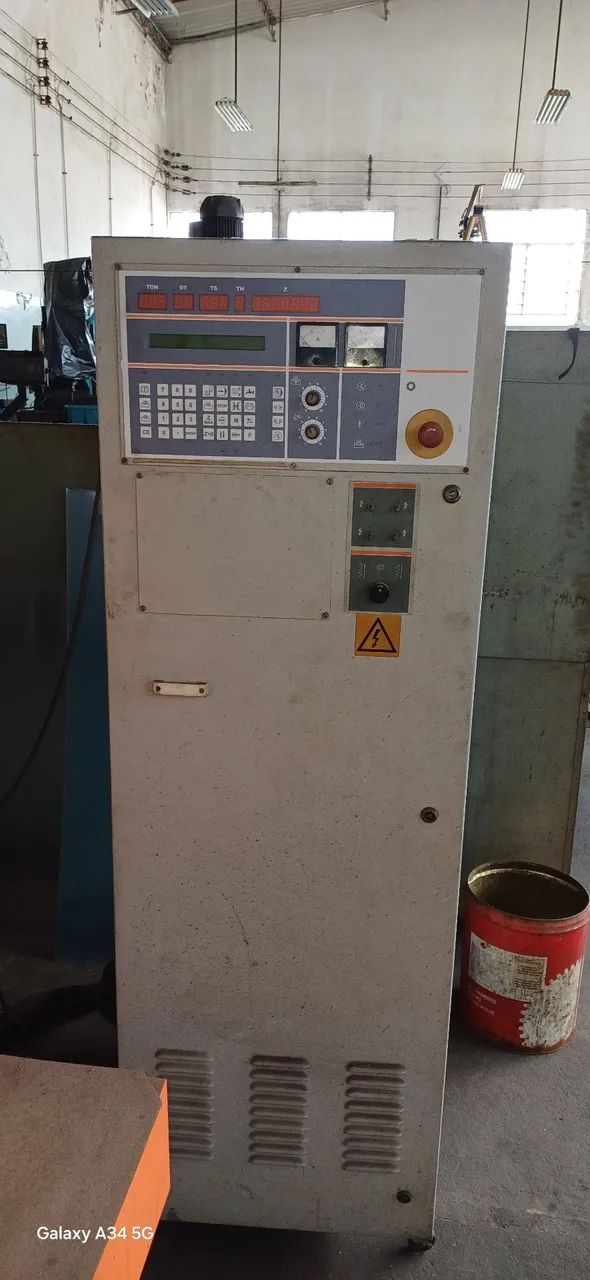 Eletroerosão por penetração Engemac EDM 900 C troca por imóvel, 110K meia nota/120K cheia - Foto 4