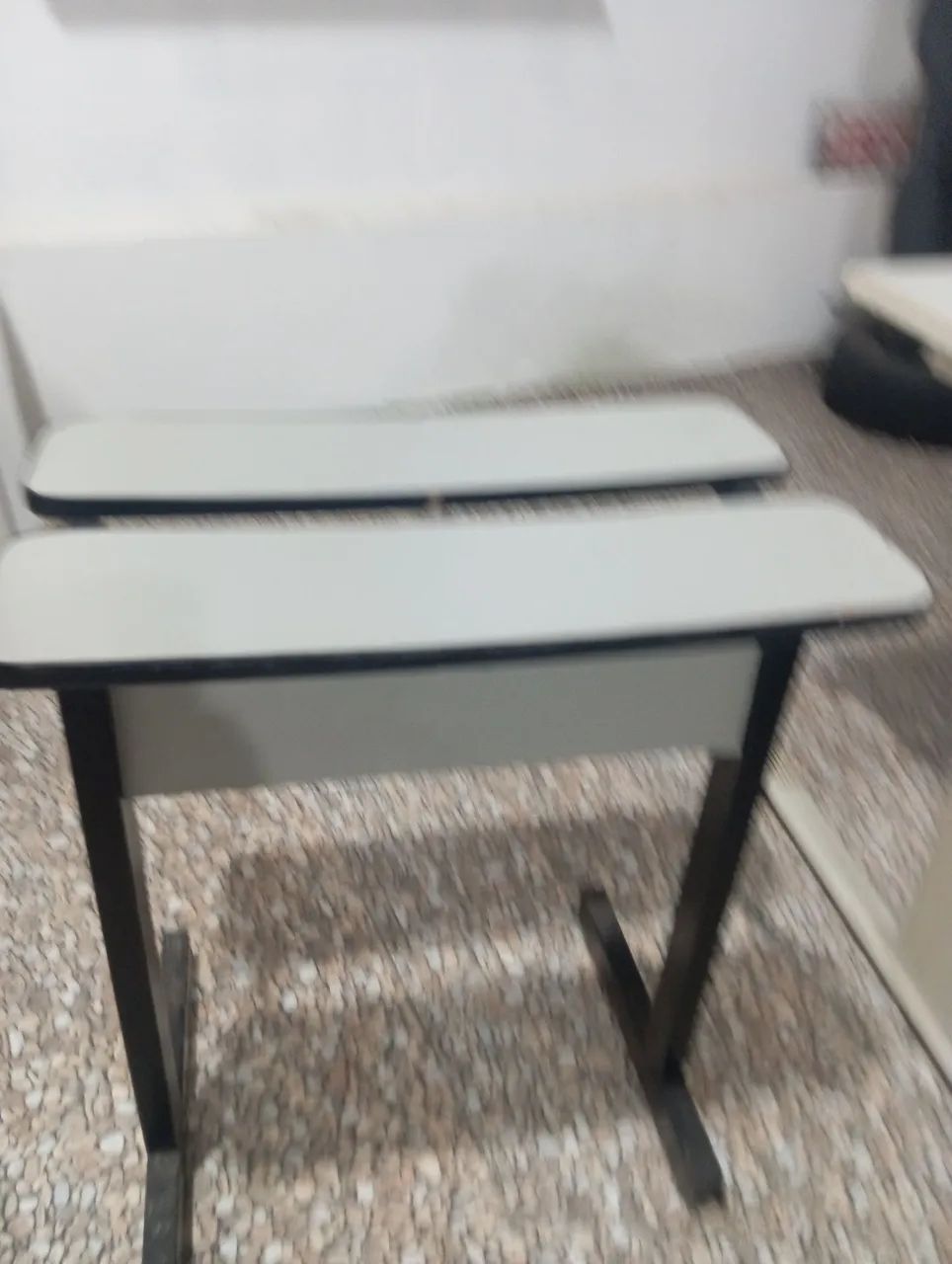 Mesa pra computador pequena 64295851664259122