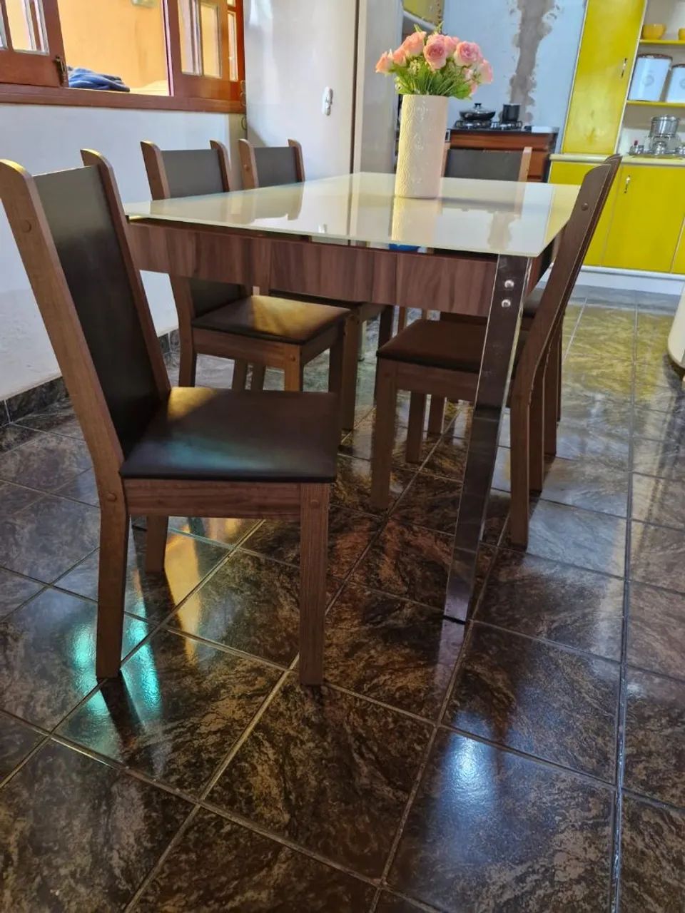 Mesa de vidro 6 cadeiras 64308481693186121