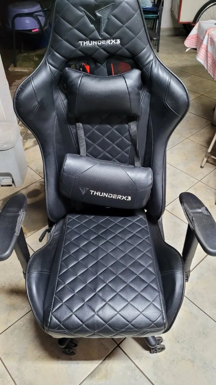 Cadeira Gamer Profissional TGC12 Preta ThunderX3