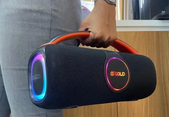 Caixa de Som Bluetooth c/ LED e Alça - O'GOLD