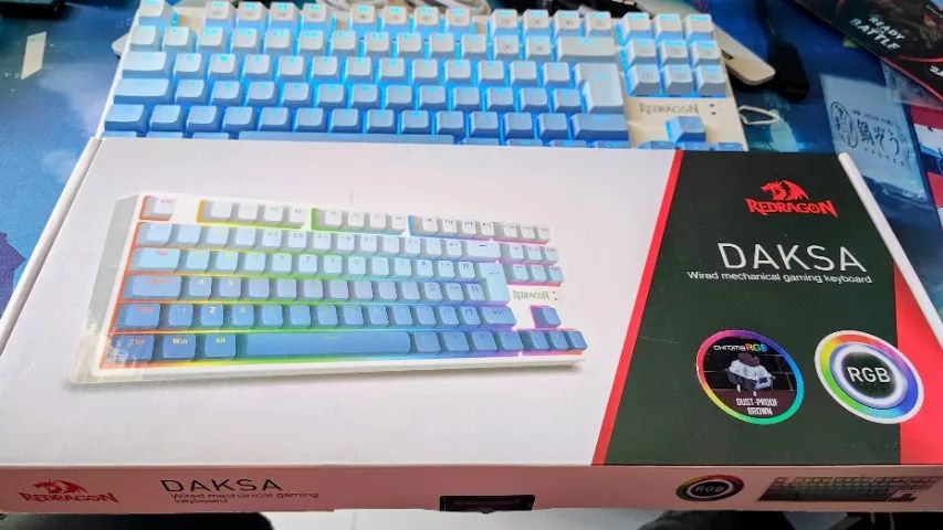 Teclado Mecânico Redragon Daksa Branco e Azul Switch Brown ABNT2 TKL - Foto 3
