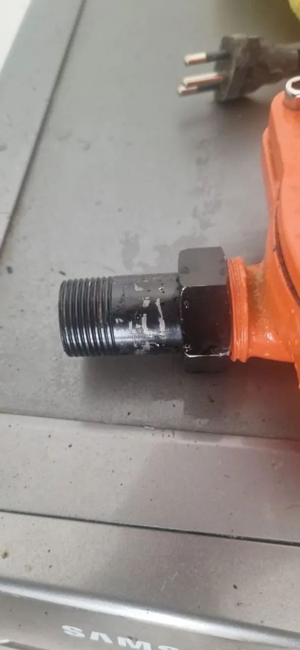 Bomba Pressurizadora 300w 4.500L/h 220v - Foto 5
