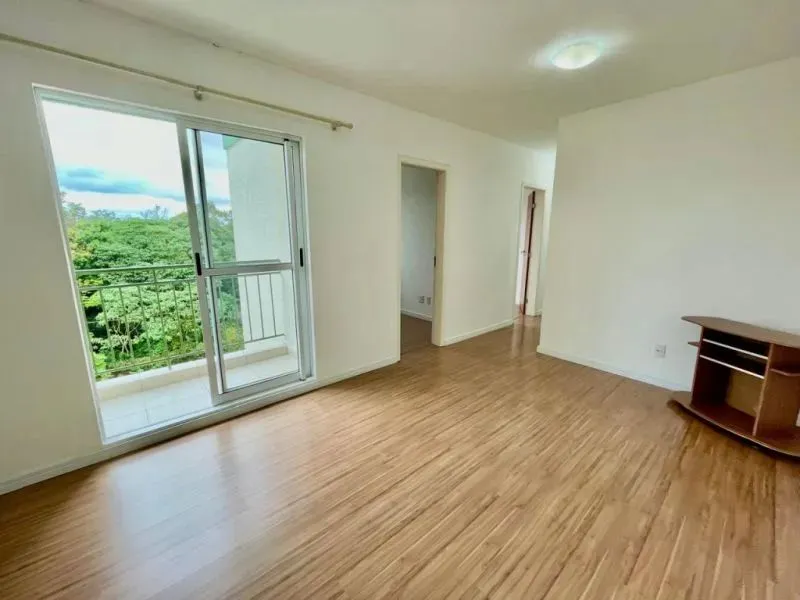 Apartamento para locação no Condomínio Moradias Nascente do Bosque, com 03 quartos, 01 vag