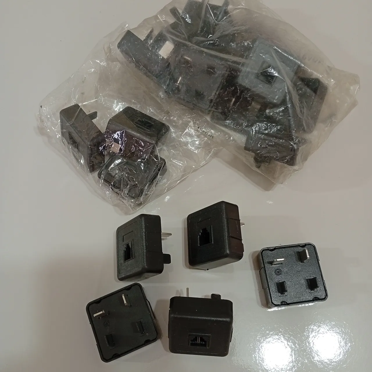 Troco em franga ou galinha viva. 18 unidades - Conectores para telefone fixo