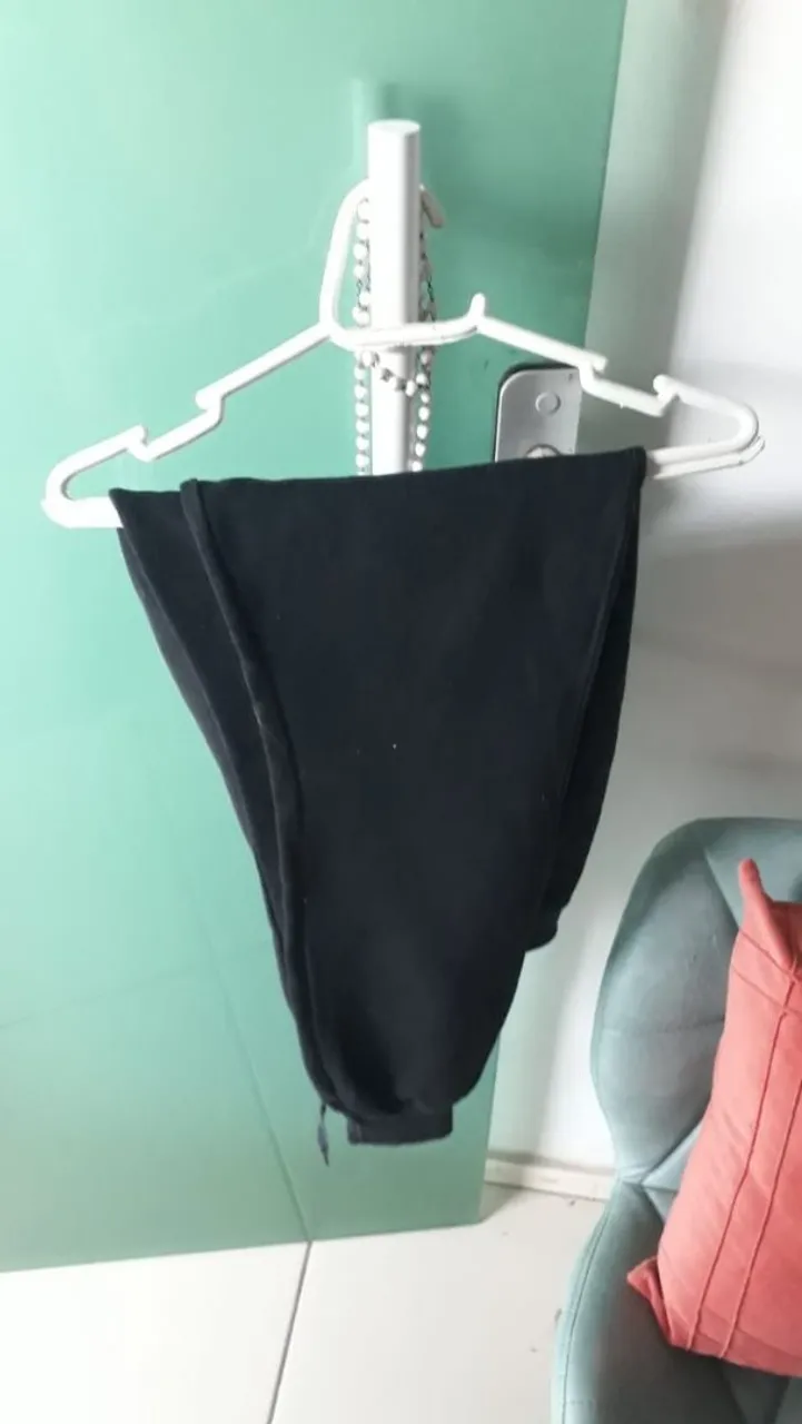 Calça preta