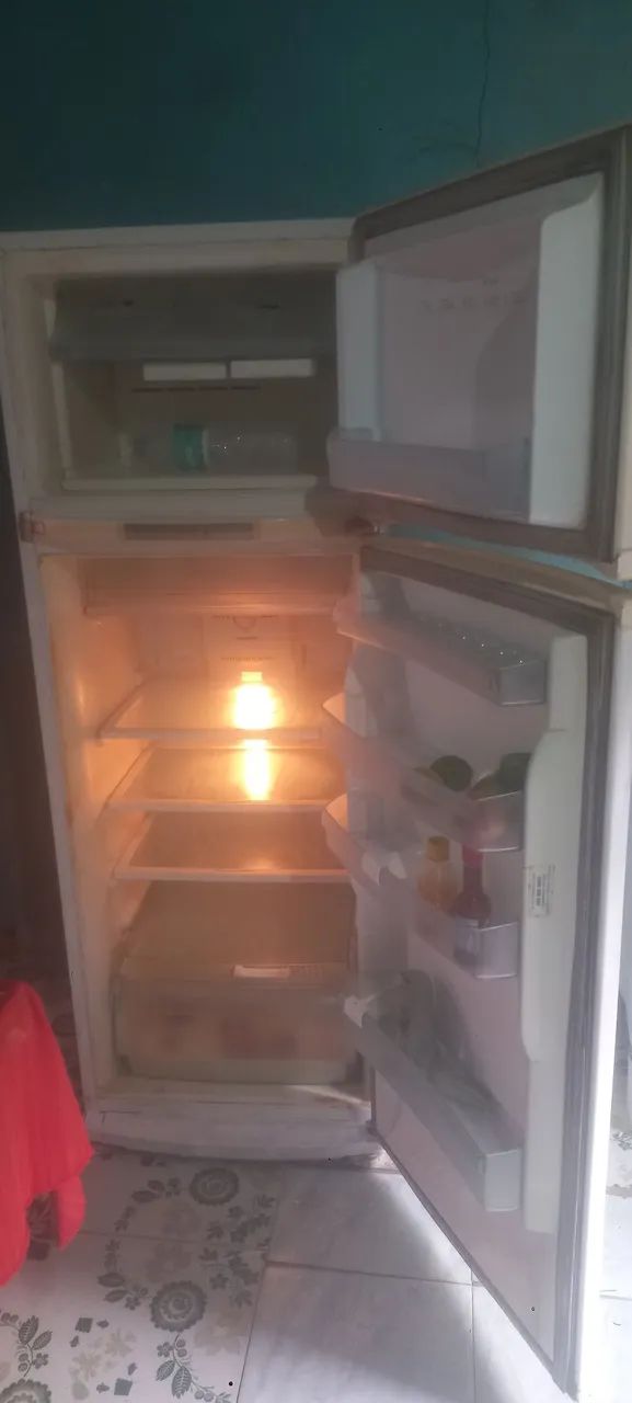 Geladeira Duplex em ótimo estado - Foto 2
