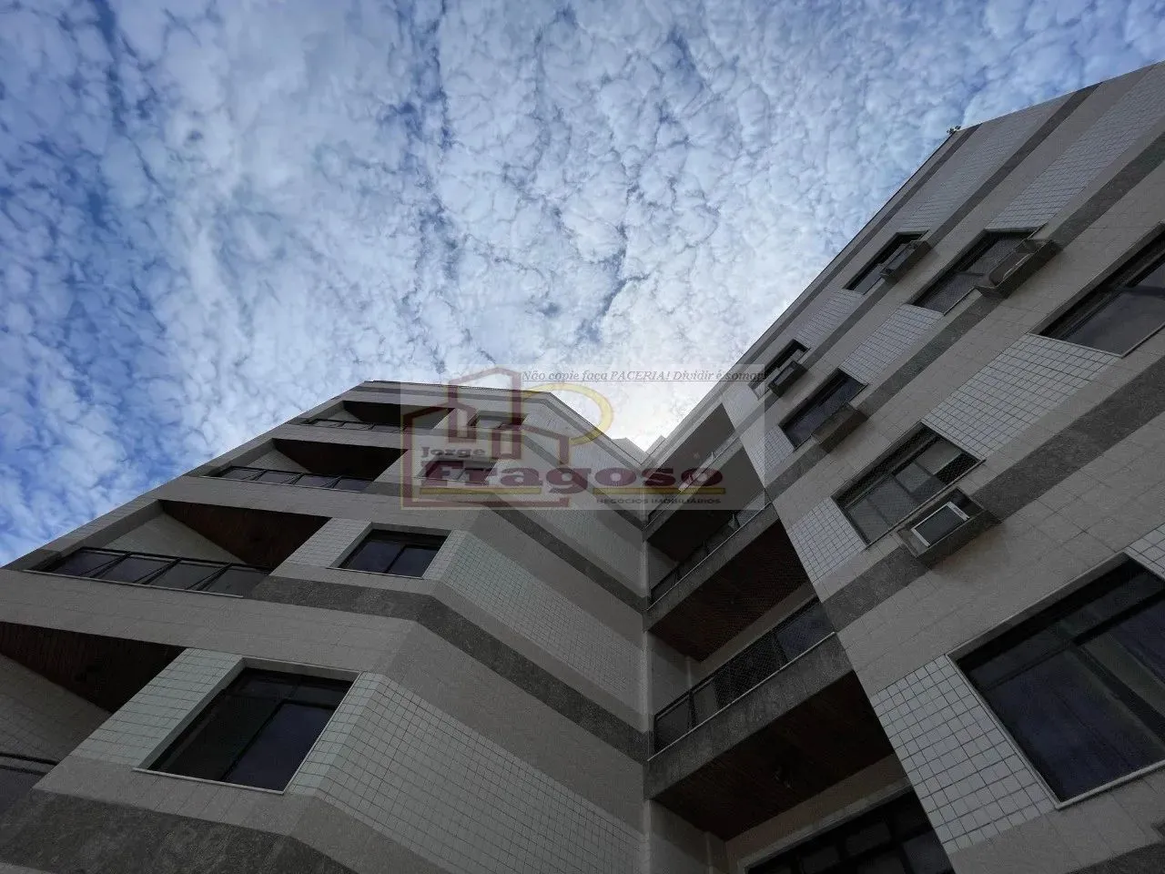 Cobertura Duplex à venda na Vila Nova, Cabo Frio-RJ: 4 quartos, 2 suítes, 2 salas, 4 banhe
