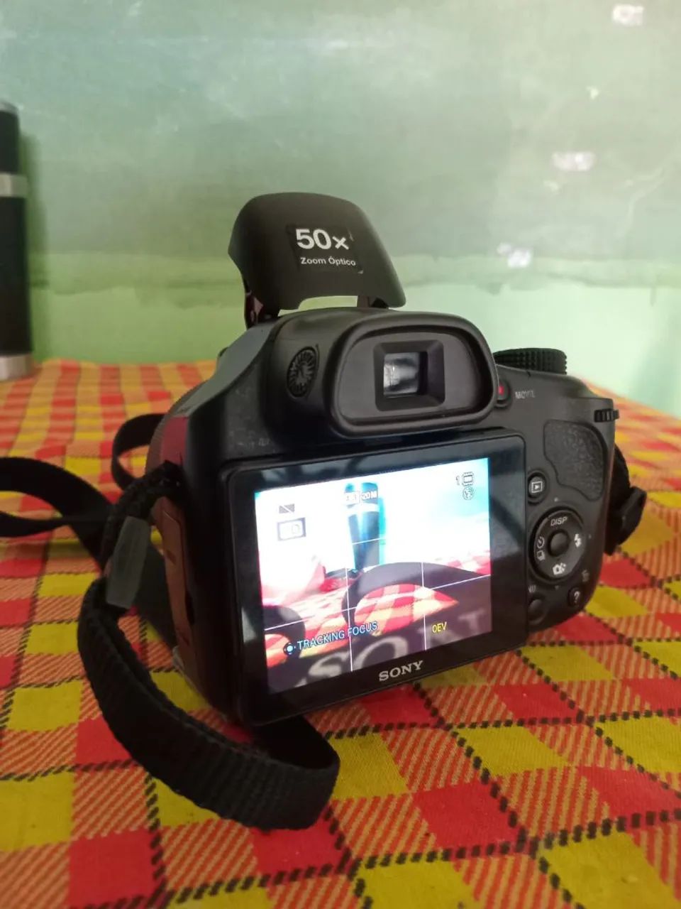 Câmera Digital Sony com Lente Carl Zeiss - Foto 3