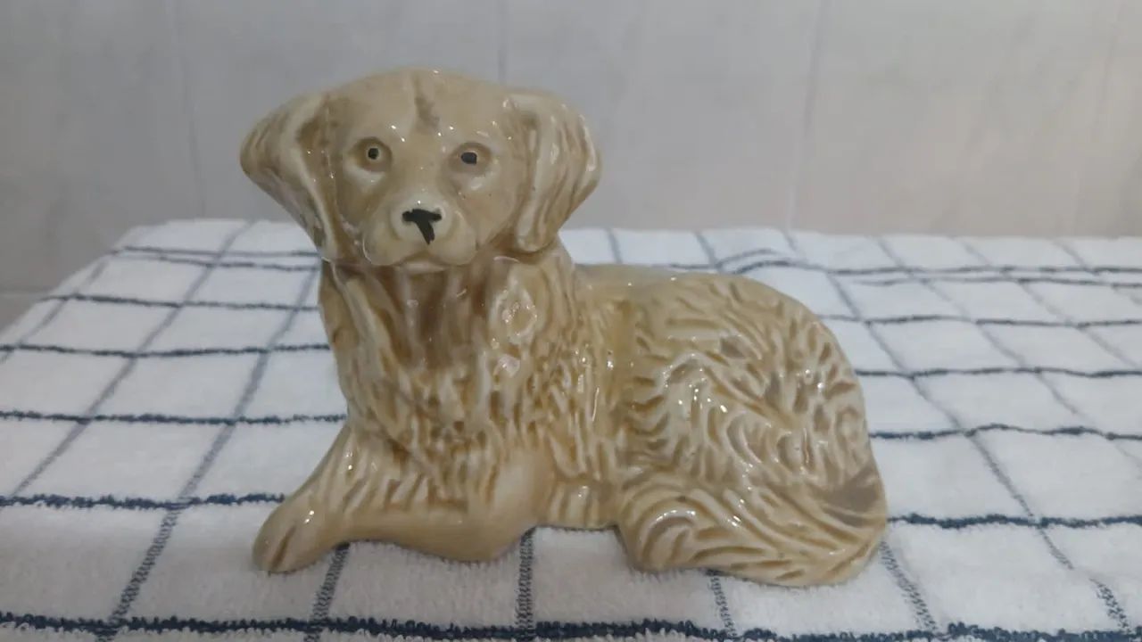 Linda escultura de cachorro em cerâmica - Foto 2