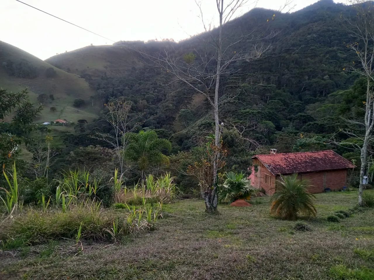 Chácara com chalé à venda ou locação anual no Mirantão, terreno 4500m2 com piscina e córre - Foto 2