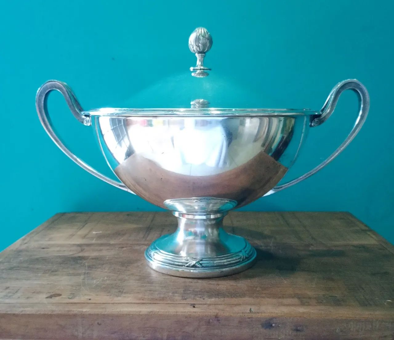 Antiga e Rara Sopeira Espessurado a Prata