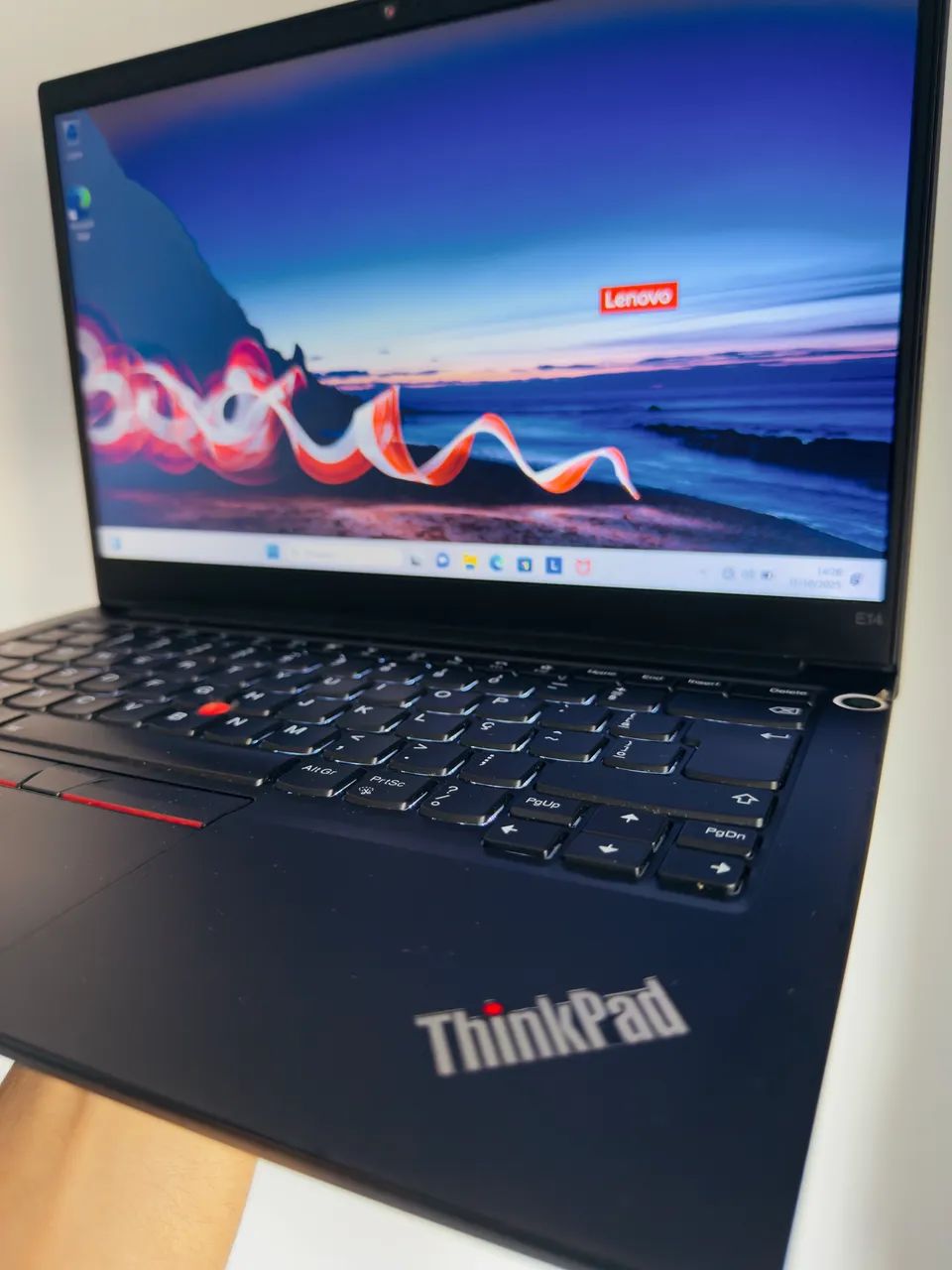 Notebook ThinkPad Ryzen 5 C Radeon Graphics.