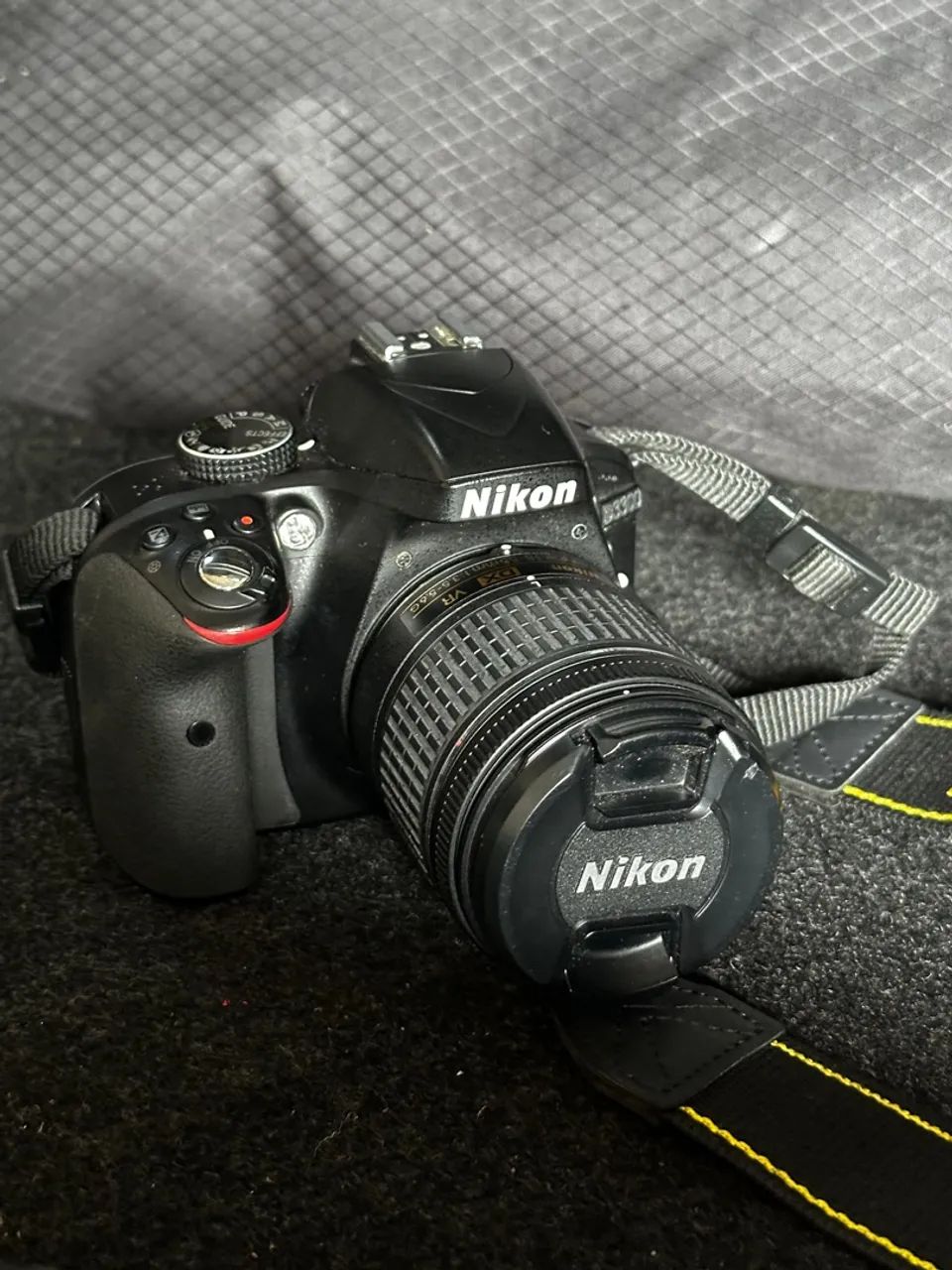 Nikon D3300 (usada) - Foto 4