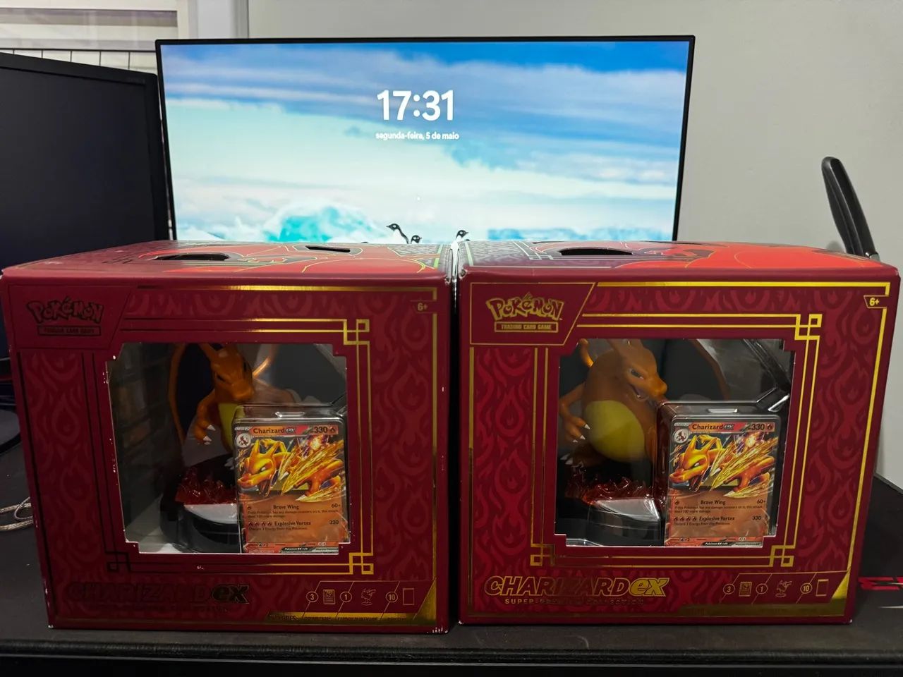 Pokemon Charizard Super  Premium Collection - Novo 2 boxes - Foto 4