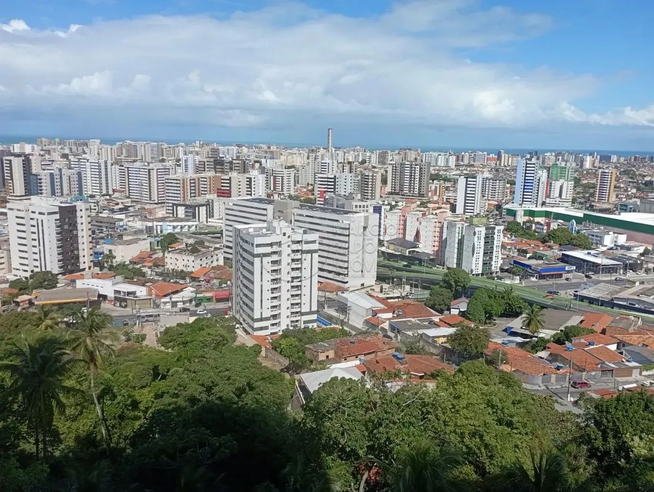 Apartamento 110m² - 3 Quartos - COND. ALTO DAS ALAMEDAS - TORRE STELLA MARIS