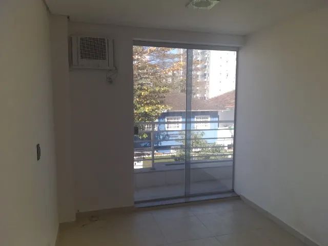 Salas comerciais na Av. Rodrigues Alves em Santos - Foto 7