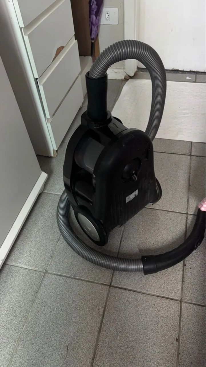 Aspirador de Pó Electrolux EasyBox 1600W - Foto 3