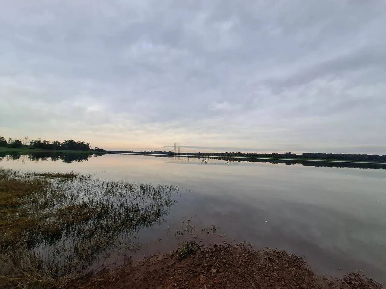 Chácara em loteamento as Margens da Represa Capivara , Parcelas 619,00 - Alvorada do Sul -
