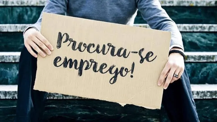 Procura-se emprego