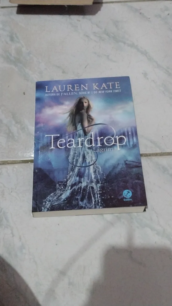 Teardrop - Lágrima - Lauren Kate
