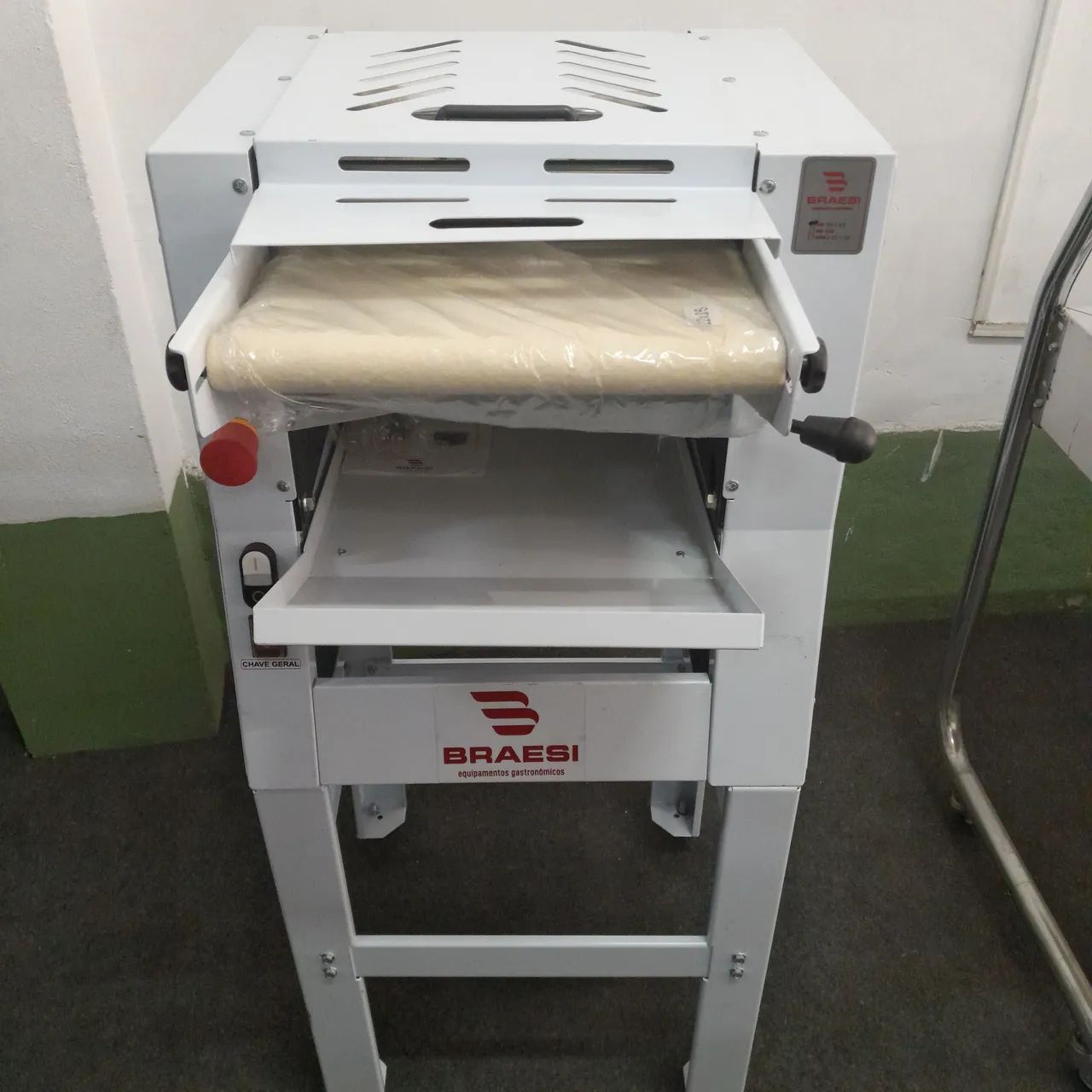 Modeladora de pão da Braesi ( 35cm ) 