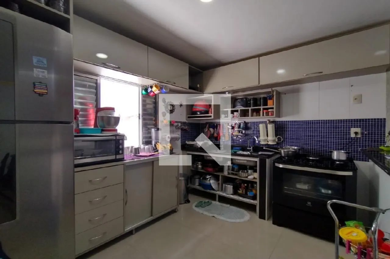 //Casa mobiliada em Petrópolis com 5 suítes
