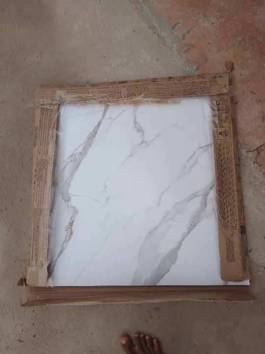 Vendo 2 peças de cerâmica arielle retificado 67x67 c - Foto 3