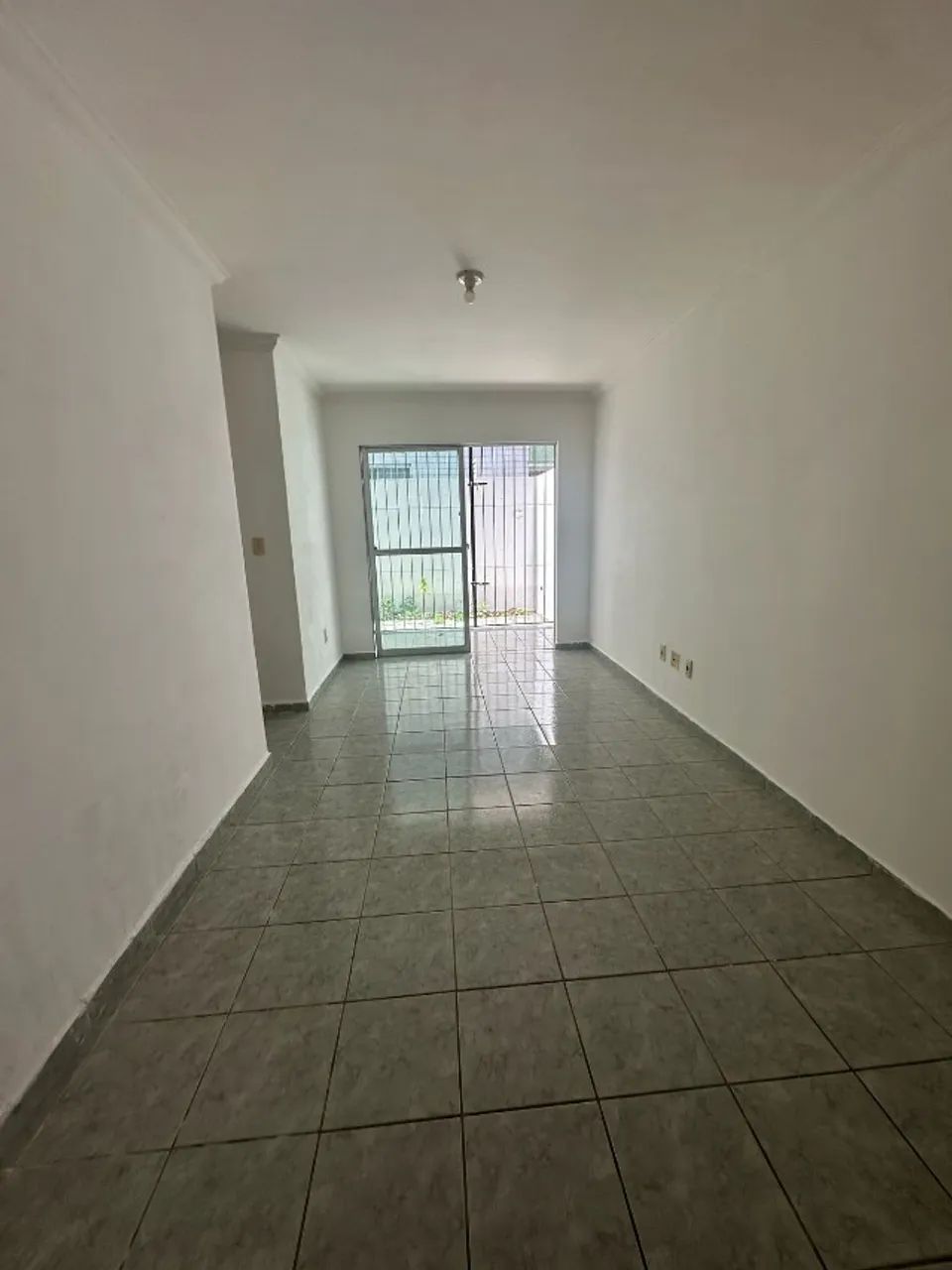 Apartamento Térreo nos Bancários c/ 3 quartos, sendo 1 suíte e área externa privativa em U - Foto 3