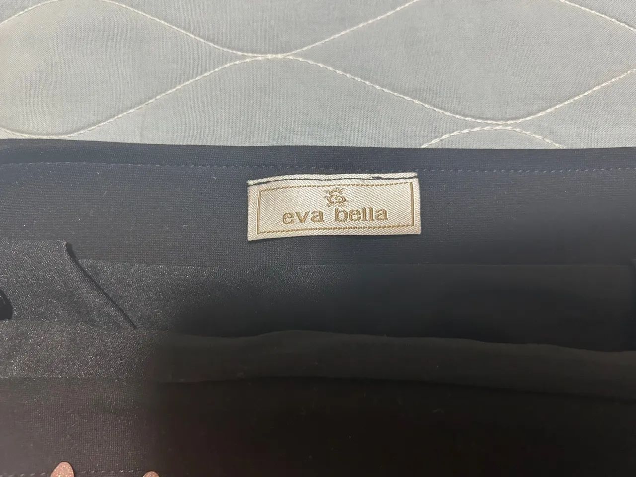 Saia Preta com Detalhe em Renda e Xadrez Eva Bella - Foto 4