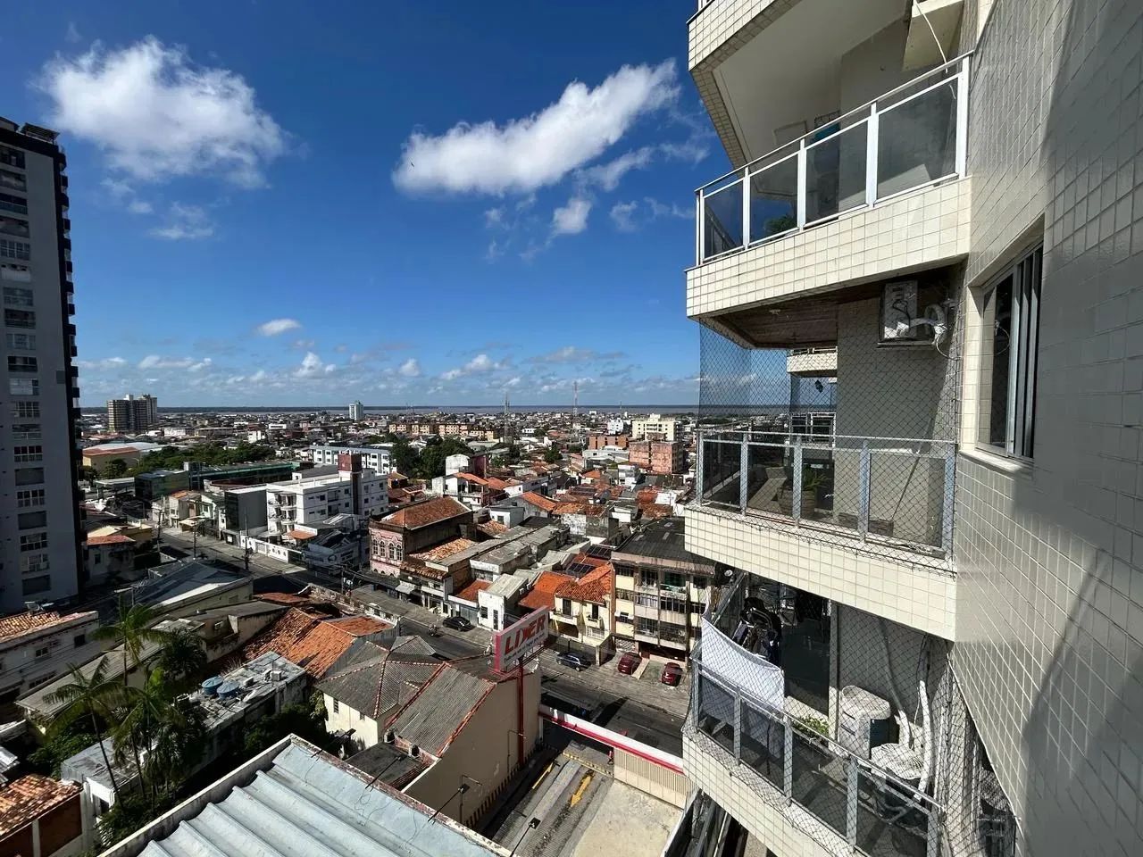 JN ALUGO ED CLEMENTINO JOSÉ COM 4/4 E VISTA PRA BAÍA AREJADO E AMPLO.