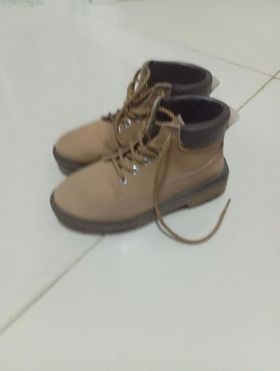 Botas infantis estilo coturno