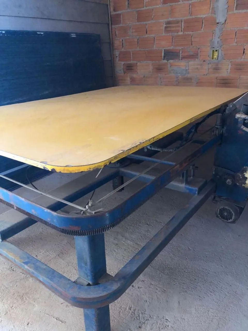 Mesa de fechar colchão 64296132202499120