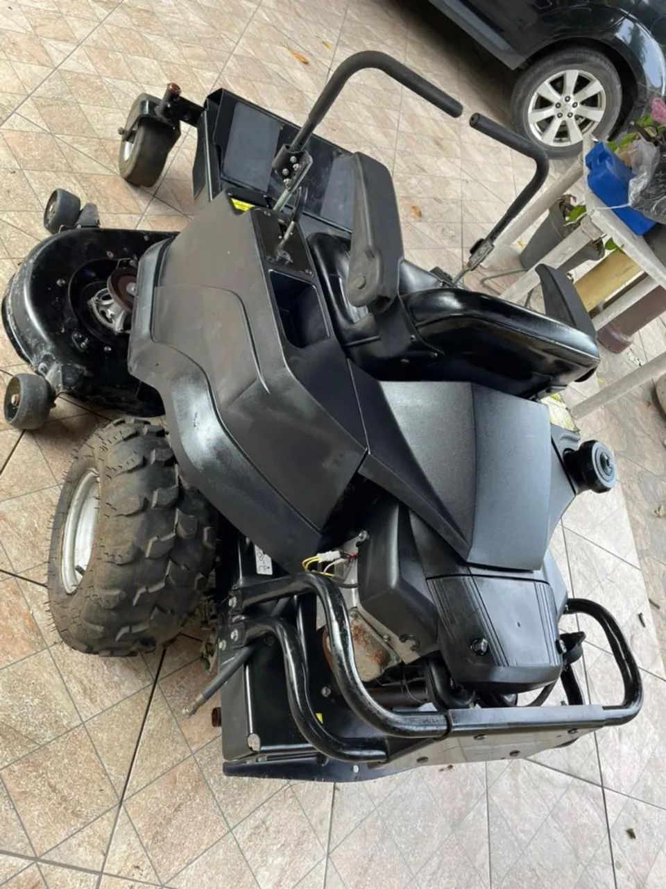 Trator de Cortar Grama Giro Zero Murray 26HP - Foto 4