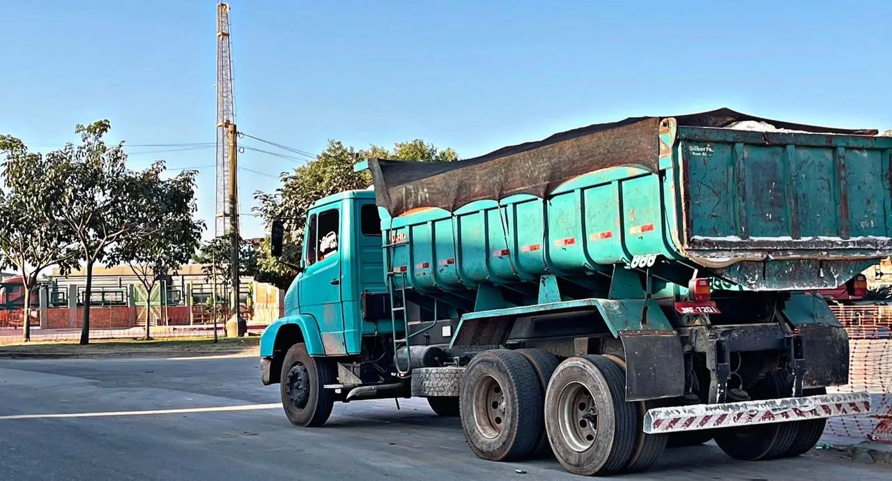 Caminhão Caçamba - R$ 145,000.00 - Foto 3