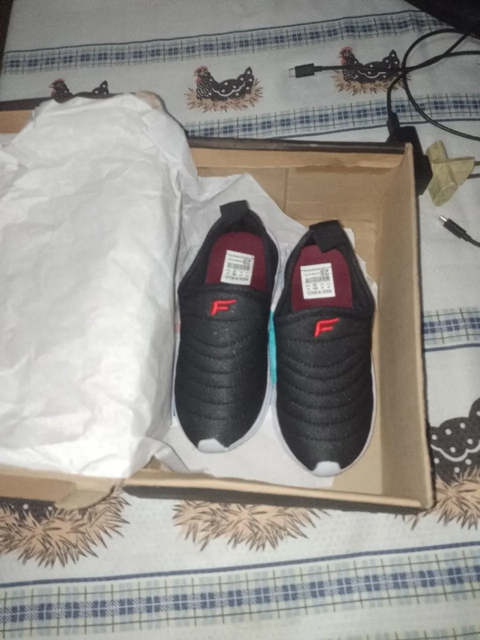 Tênis Infantil Slip On Preto - Novo e Confortável!