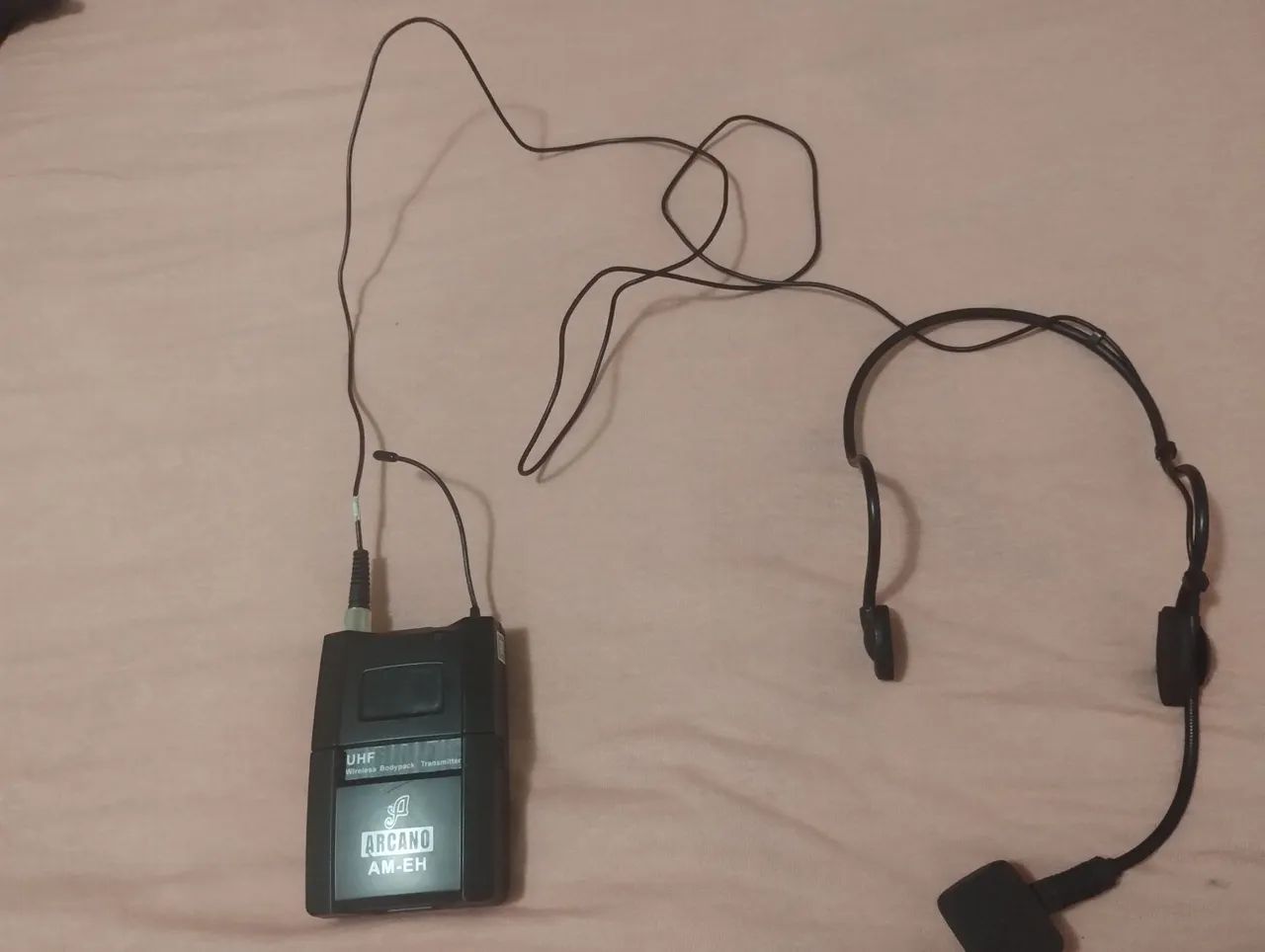 Microfone Headset cabeça sem fio e lapela - Microfones e