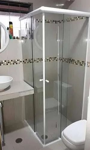Box de canto 0.90 x 0.90 x 1.90, novo, instalado 