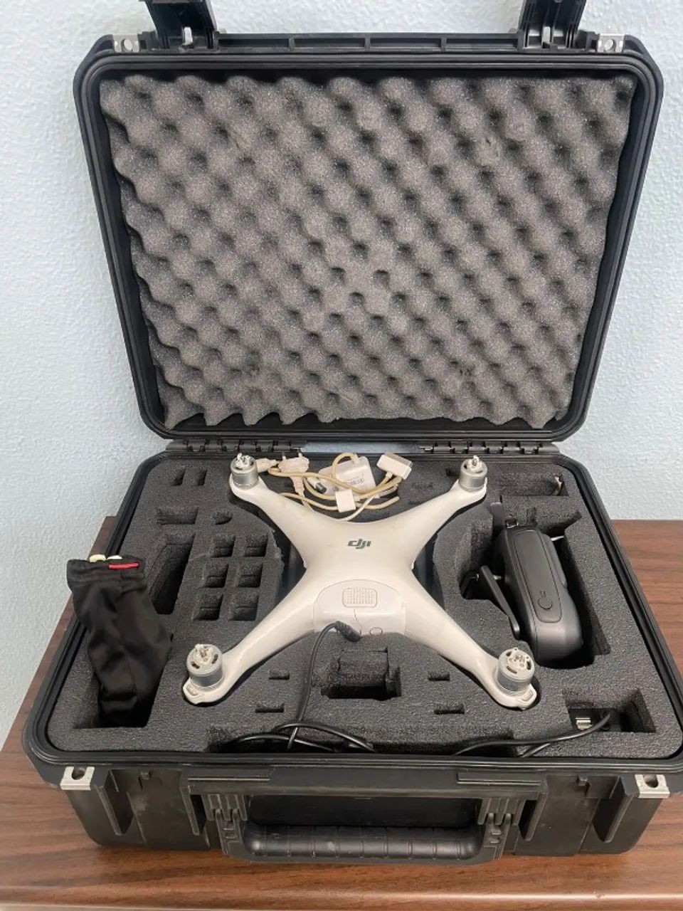 DJI Phantom 4 Pro Plus + Maleta Rígida + 1 Bateria - Drones
