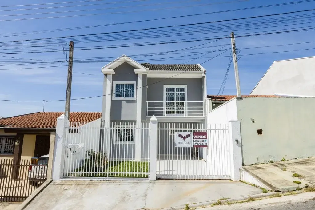 Sobrado em ALMIRANTE TAMANDARÉ com 186m²