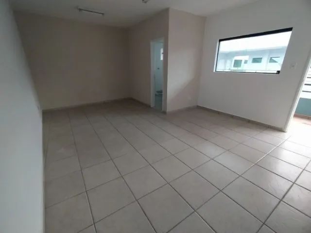 Excelente sala comercial na região Central de Taubaté de 33 m2