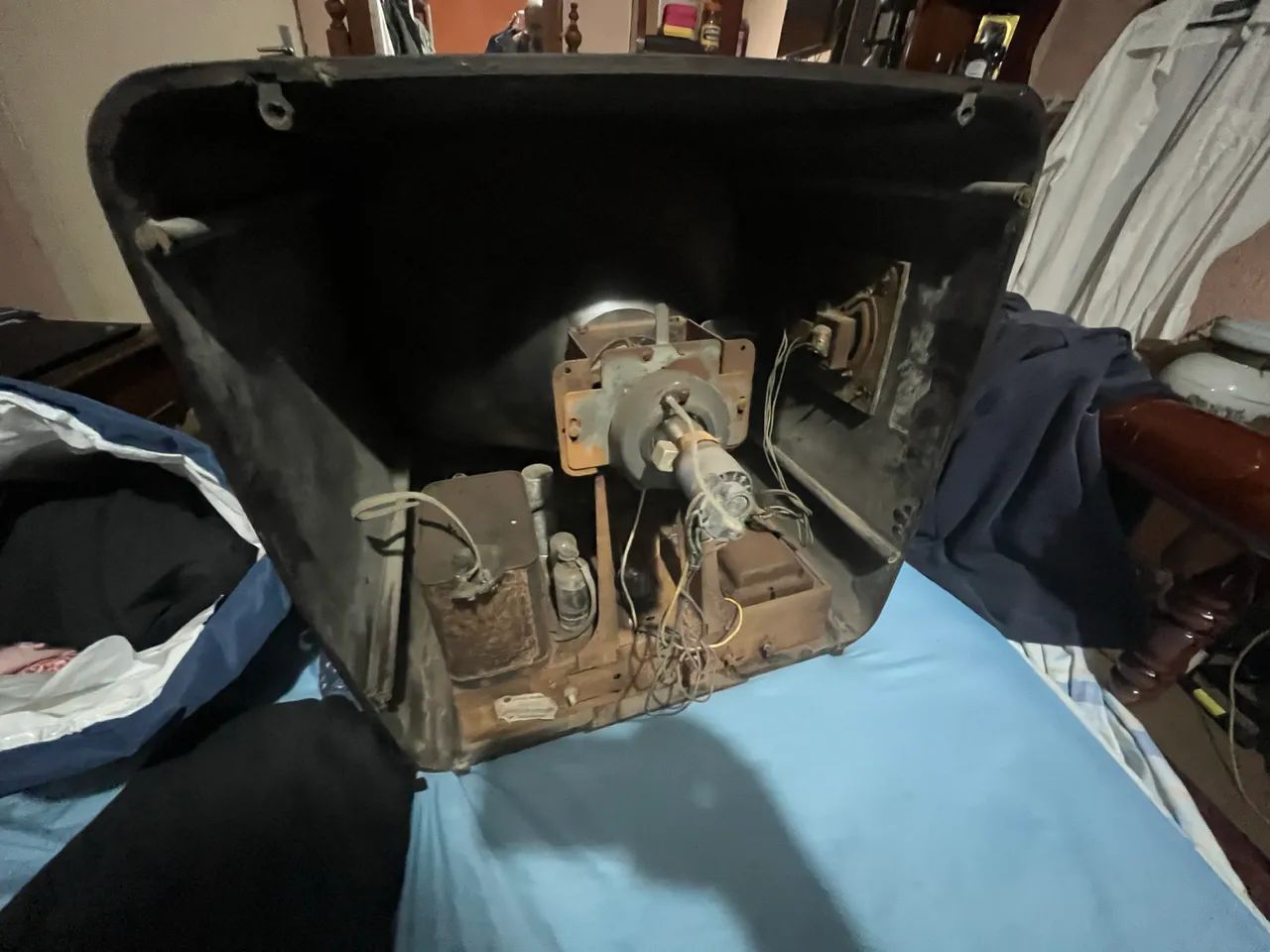 televisão valvulada antiga da marca Admiral - Foto 4