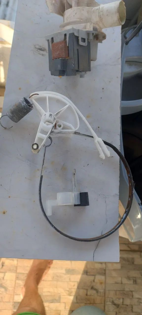 Motor de Máquina de Lavar - Peça Usada - Foto 3