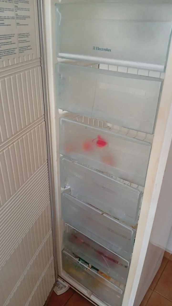 Freezer Eletrolux vertical - Foto 3