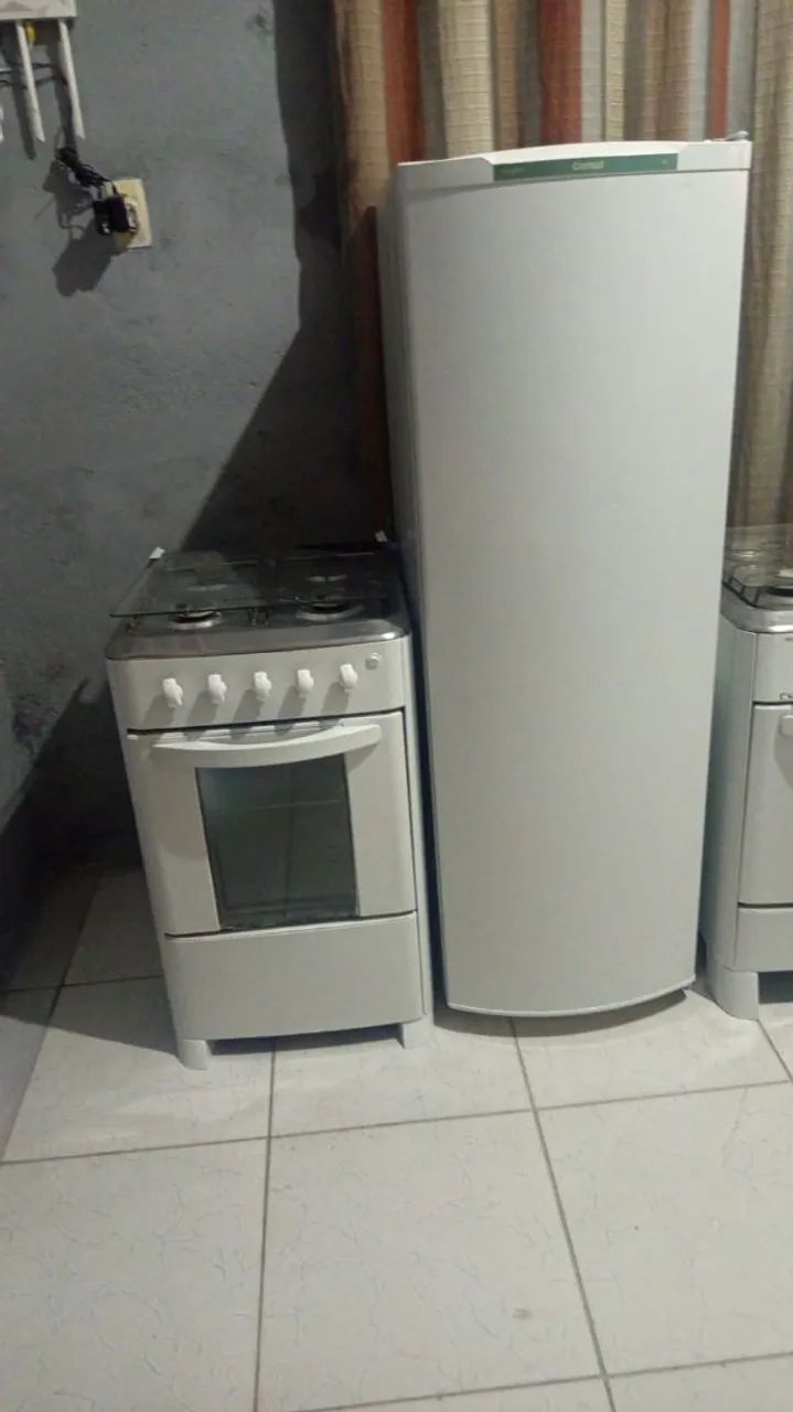 Geladeira e fogão 