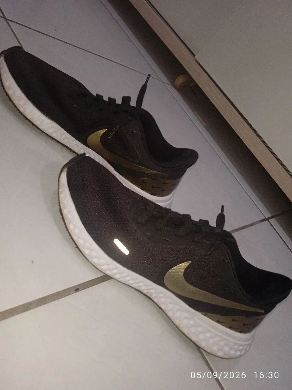 Sapato Nike Revolution