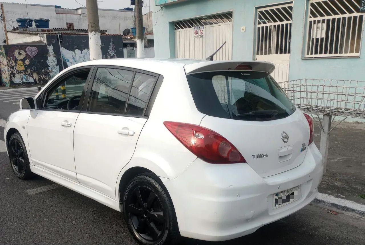 Nissan Tiida TIIDA SL 1.8/1.8 Flex 16V Aut. 2013