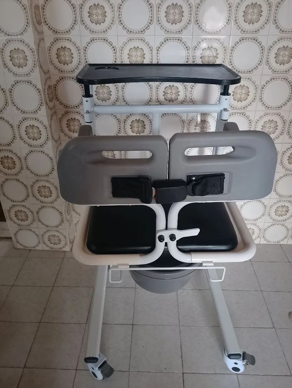 Cadeira de transferência com elevação  - Foto 5