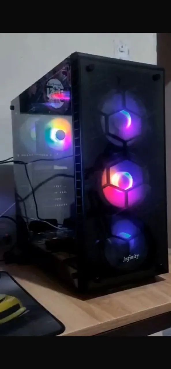 Gabinete com 6 fans argb